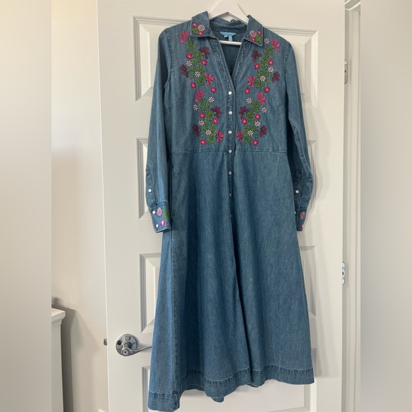 DRAPER JAMES | NWOT Cecilia Embroidered Denim Shirtdress 🌸 - Picture 2 of 10
